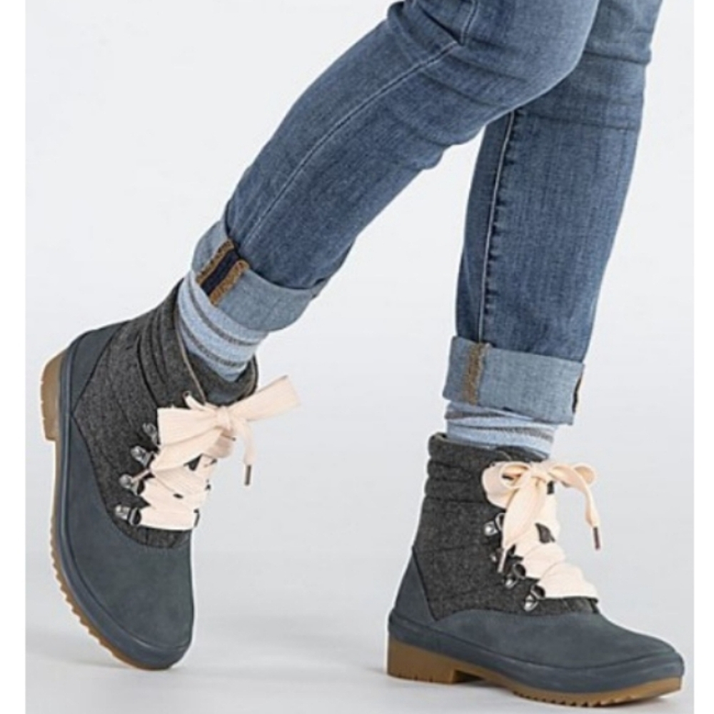 New Keds Boots Sz 5